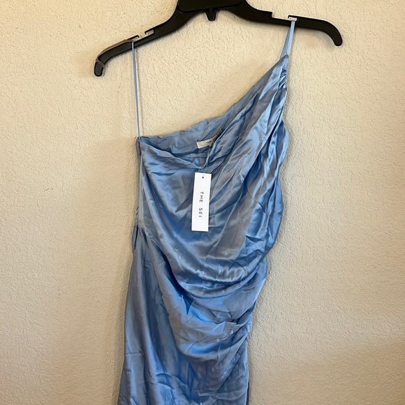 The sei X REVOVLE One Shoulder Midi Dress in Sky - Picture 3 of 16